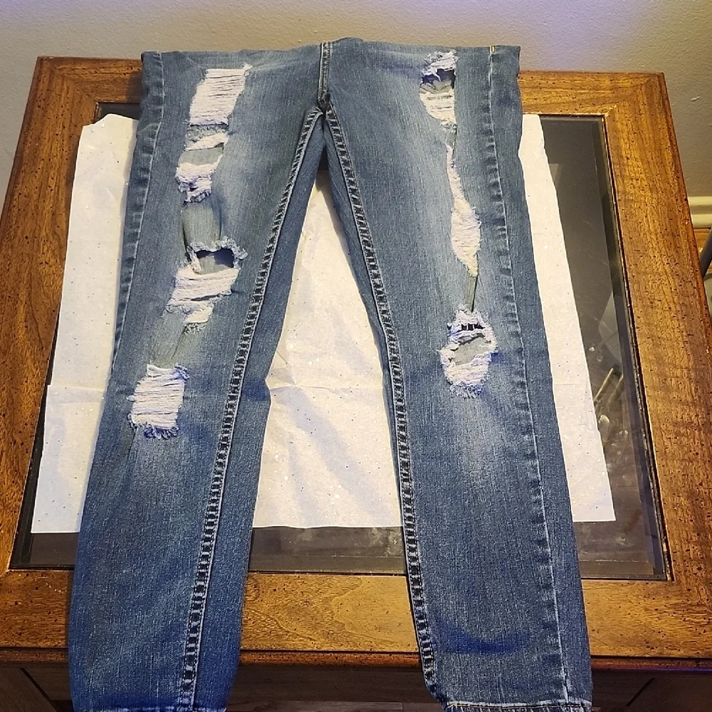 Guess Denim Duo in Blue and White - Picture 5 of 8